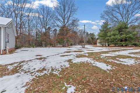 Tiny photo for 9174 Howardsville Road, Howardsville, VA 24562 (MLS # 2533201)