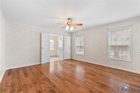 Tiny photo for 9174 Howardsville Road, Howardsville, VA 24562 (MLS # 2533201)