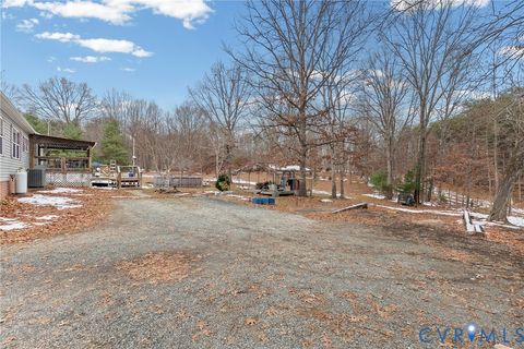 Tiny photo for 9174 Howardsville Road, Howardsville, VA 24562 (MLS # 2533201)