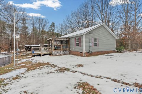 Tiny photo for 9174 Howardsville Road, Howardsville, VA 24562 (MLS # 2533201)