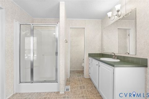 Tiny photo for 9174 Howardsville Road, Howardsville, VA 24562 (MLS # 2533201)