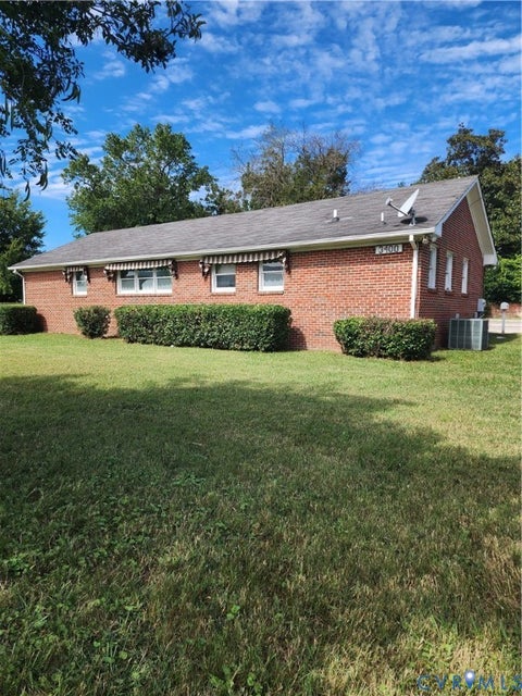 Tiny photo for 3400 E River Road, Chesterfield, VA 23803 (MLS # 2626272)