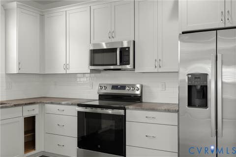 Tiny photo for 628 Overby Bend Road, Richmond, VA 23222 (MLS # 2620833)