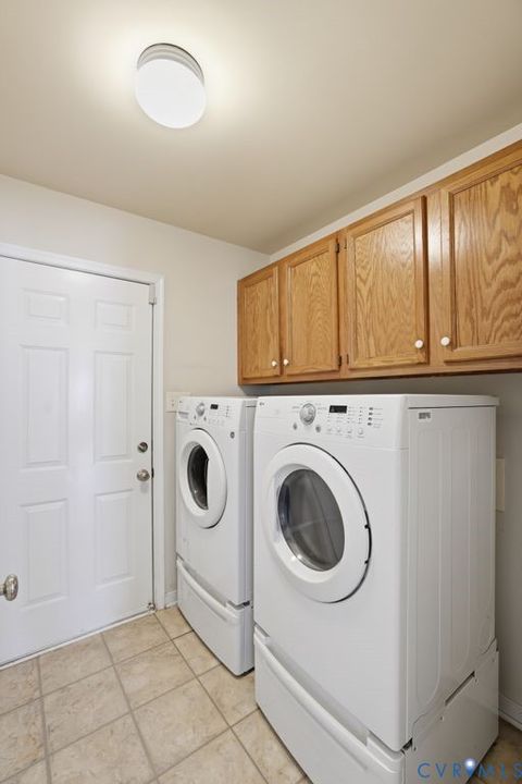 Tiny photo for 8707 Rockcrest Court, Richmond, VA 23235 (MLS # 2601958)