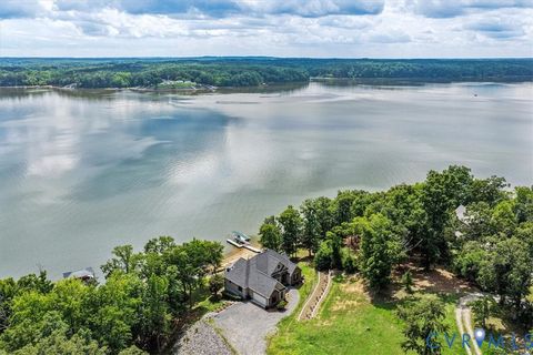Photo of 111 Sunset Drive, Clarksville, VA 23927 (MLS # 2618088)