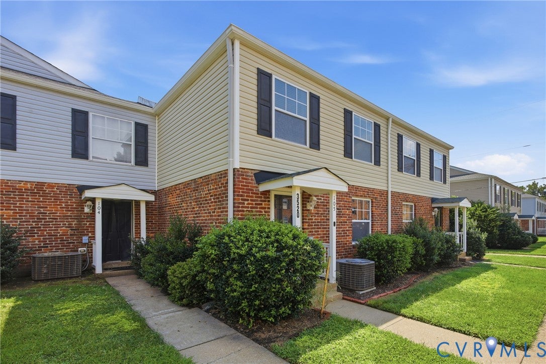 3520 E Richmond Road 105