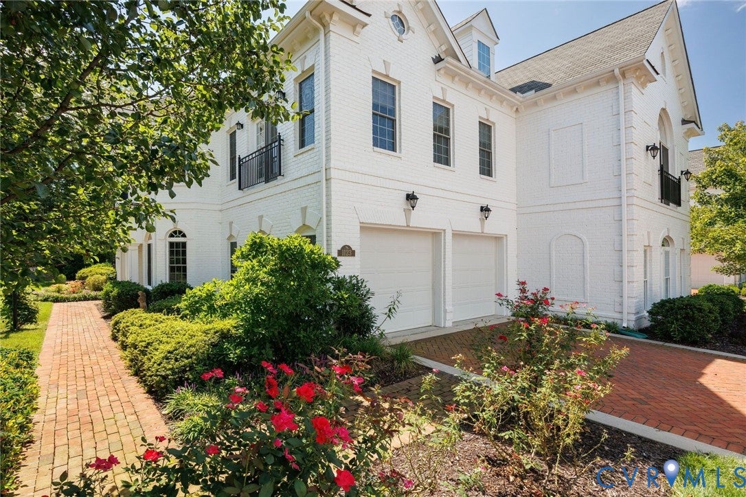 1123 Marney Court