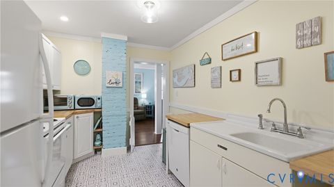 Tiny photo for 1252 Eubanks Road, Dunnsville, VA 22454 (MLS # 2618940)
