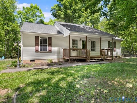 Photo of 117 Waldrop Church Road, Louisa, VA 23093 (MLS # 2613663)