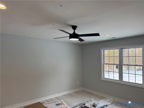 Tiny photo for 27314 Summer Drive, Ruther Glen, VA 22546 (MLS # 2602441)