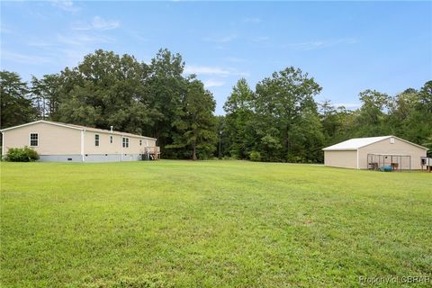 A home in Louisa