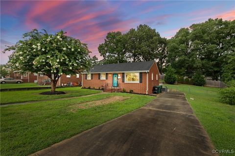 A home in Colonial Heights