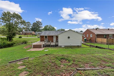 A home in Colonial Heights