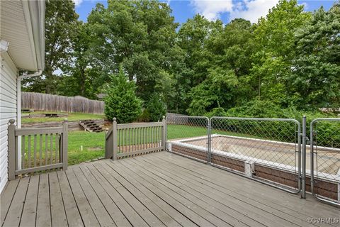 A home in Colonial Heights