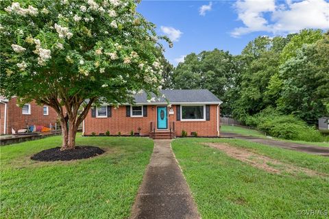 A home in Colonial Heights