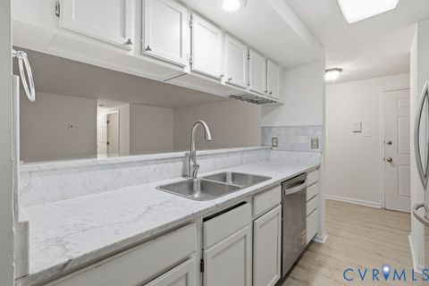 Tiny photo for 3200 Matilda Cove #402, Henrico, VA 23294 (MLS # 2532263)