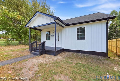 Tiny photo for 510 N Carolina Avenue, Petersburg, VA 23803 (MLS # 2625073)