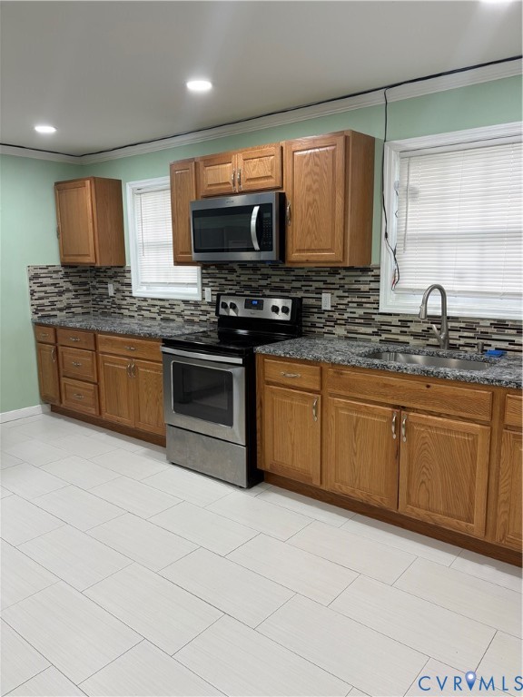 Petersburg, Virginia 23803, United States, 3 Bedrooms Bedrooms, ,1 BathroomBathrooms,Residential,Active,211523