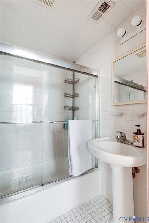 Tiny photo for 1007 W Franklin Street #U6, Richmond, VA 23220 (MLS # 2532596)