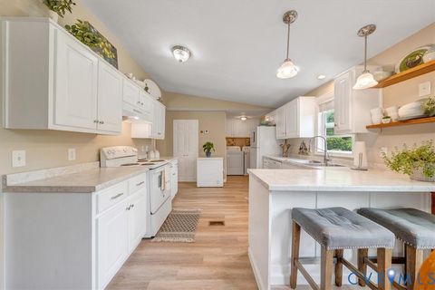 Tiny photo for 174 Log Cabin Circle, Henry, VA 24102 (MLS # 2613607)