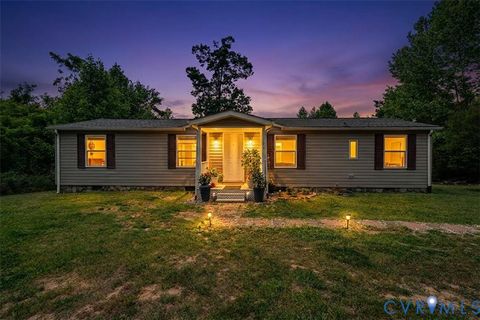 Photo of 174 Log Cabin Circle, Henry, VA 24102 (MLS # 2613607)