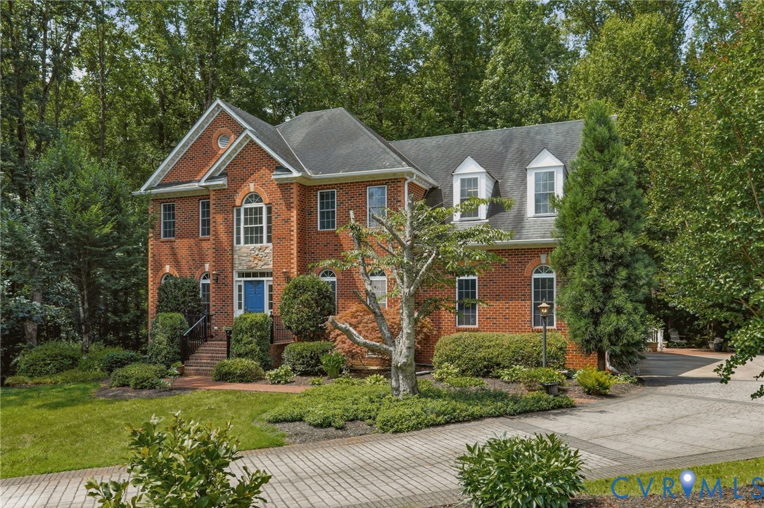 604 Cross Ridge LN