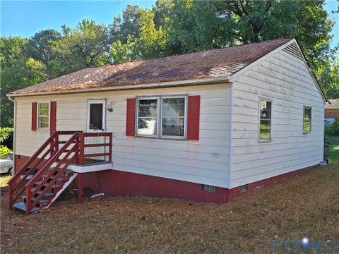 Photo of 2827 Montecrest Avenue, Richmond, VA 23234 (MLS # 2628566)
