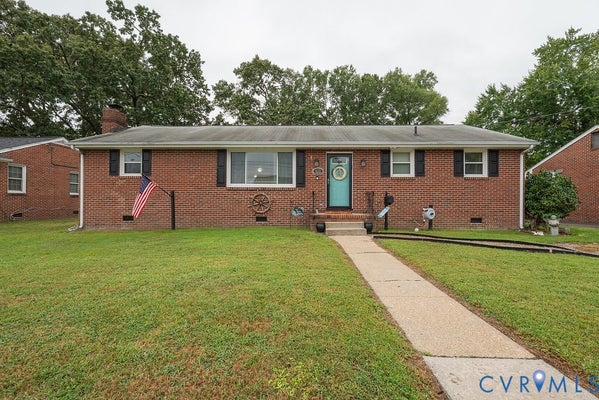 623 CHARLES AVE, COLONIAL HEIGHTS, VA 23834 - Image c9f64efde8d1c7fc2c4a9b7282e8a697/1692260411