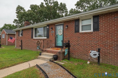 Tiny photo for 623 Charles Avenue, Colonial Heights, VA 23834 (MLS # 2625121)