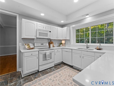 Tiny photo for 9391 Marlbourne Way, Mechanicsville, VA 23116 (MLS # 2628410)