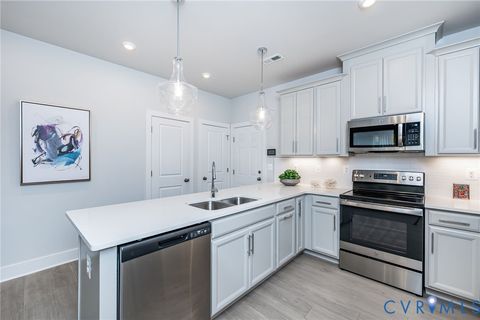 Tiny photo for 1041 N Lombardy Street #A, Richmond, VA 23220 (MLS # 2531987)