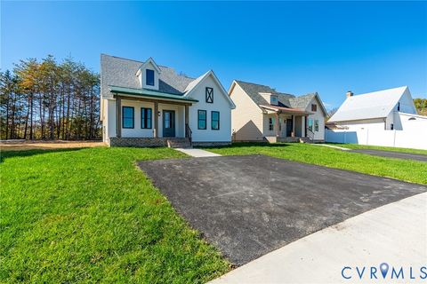 Tiny photo for 2570 Layne Street, Farmville, VA 23901 (MLS # 2530208)