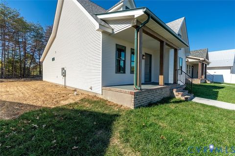 Tiny photo for 2570 Layne Street, Farmville, VA 23901 (MLS # 2530208)