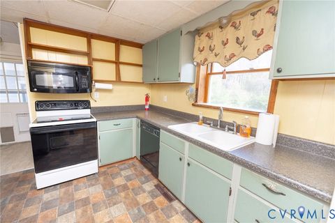 Tiny photo for 2915 Belmont Avenue, Hopewell, VA 23860 (MLS # 2607252)