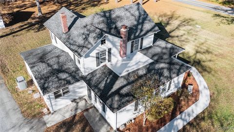 A home in Charles City