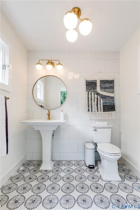 Tiny photo for 335 Clovelly Road, Richmond, VA 23221 (MLS # 2622463)