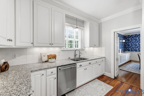 Tiny photo for 4117 W Franklin Street, Richmond, VA 23221 (MLS # 2623316)