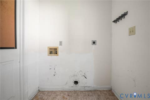 Tiny photo for 215 Hamilton Drive, Ruther Glen, VA 22546 (MLS # 2621344)