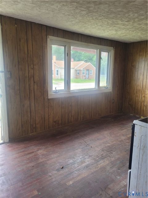 Tiny photo for 146 Culpeper Avenue, Petersburg, VA 23803 (MLS # 2616431)