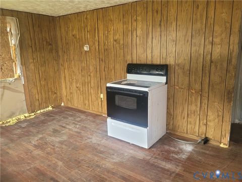 Tiny photo for 146 Culpeper Avenue, Petersburg, VA 23803 (MLS # 2616431)