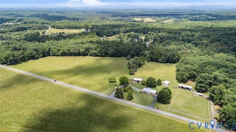 Tiny photo for 725 Transco Road, Scottsville, VA 24590 (MLS # 2532771)