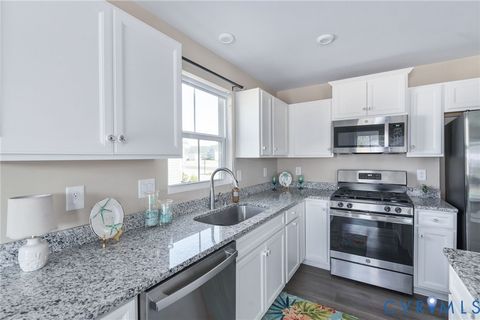 Tiny photo for 7458 Southamptonshire Way, New Kent, VA 23124 (MLS # 2607954)