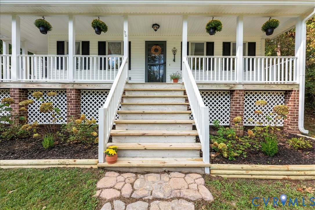 1359 Pine Creek Ridge Drive