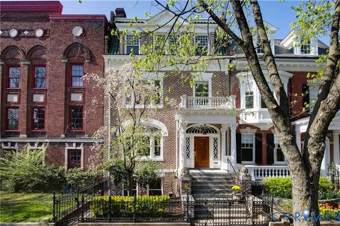 Photo of 1209 W Franklin Street, Richmond, VA 23220 (MLS # 2607375)