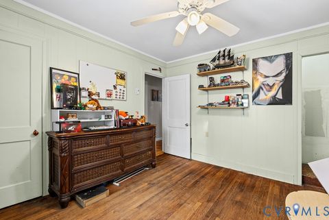 Tiny photo for 1707 11TH Avenue, Victoria, VA 23974 (MLS # 2533141)