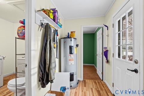 Tiny photo for 1707 11TH Avenue, Victoria, VA 23974 (MLS # 2533141)