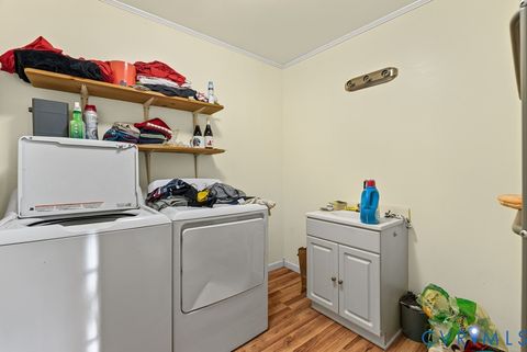 Tiny photo for 1707 11TH Avenue, Victoria, VA 23974 (MLS # 2533141)