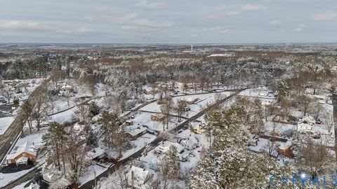 Tiny photo for 1707 11TH Avenue, Victoria, VA 23974 (MLS # 2533141)