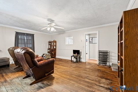 Tiny photo for 1707 11TH Avenue, Victoria, VA 23974 (MLS # 2533141)