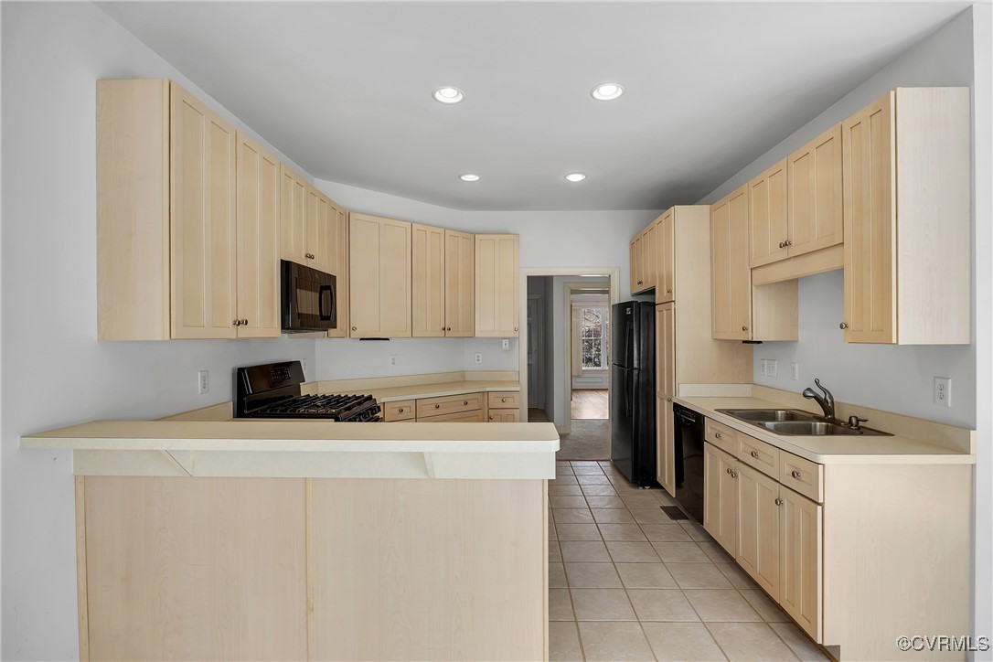 Glen Allen, Virginia 23059, United States, 3 Bedrooms Bedrooms, ,3 BathroomsBathrooms,Residential,Pending,102000